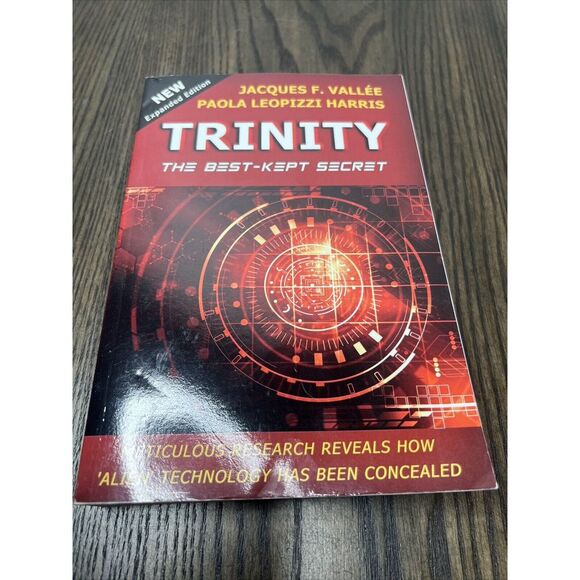 TRINITY: The Best-Kept Secret by Harris, Paola Leopizzi Paperback Book HTF! - Picture 2 of 11